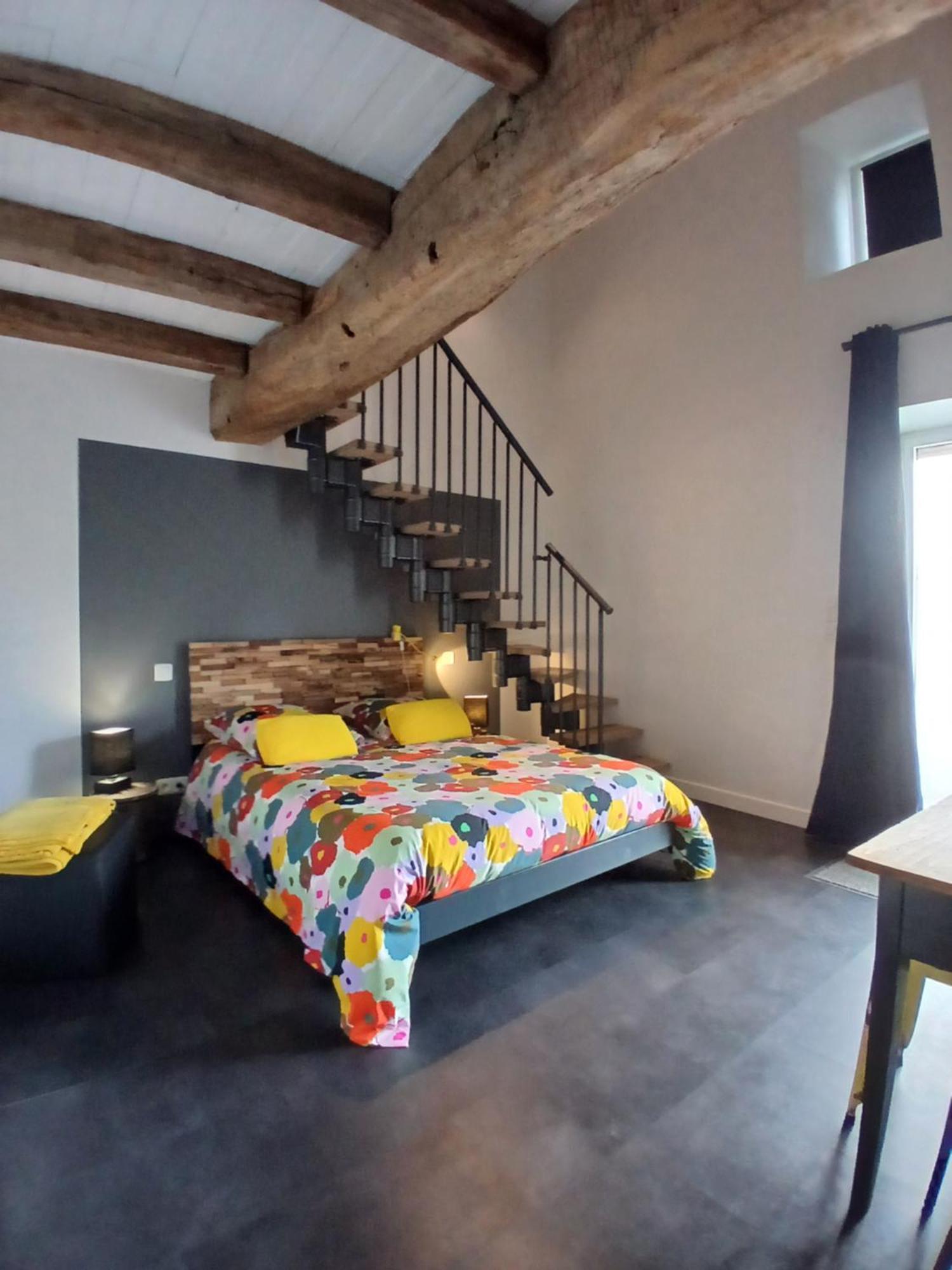 Les Chambres Du Couraud Saint-Aubin-des-Ormeaux Экстерьер фото